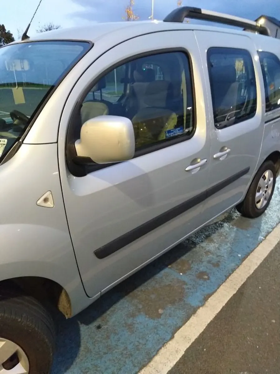 2012 Renault Kangoo Wheelchair Conversion - Image 2