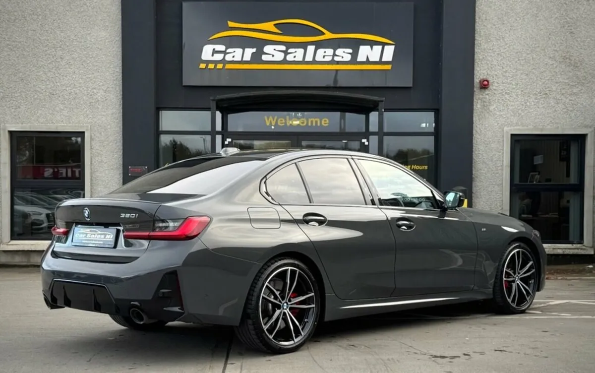 2.0 320i M Sport Saloon 4dr Petrol Auto Euro 6 (s/ - Image 4