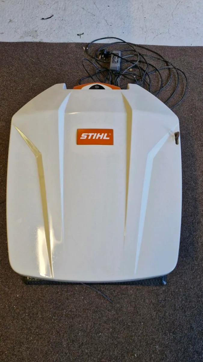 Stihl robotic lawnmower - Image 3