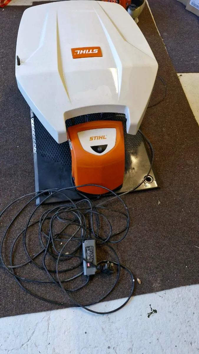 Stihl robotic lawnmower - Image 4