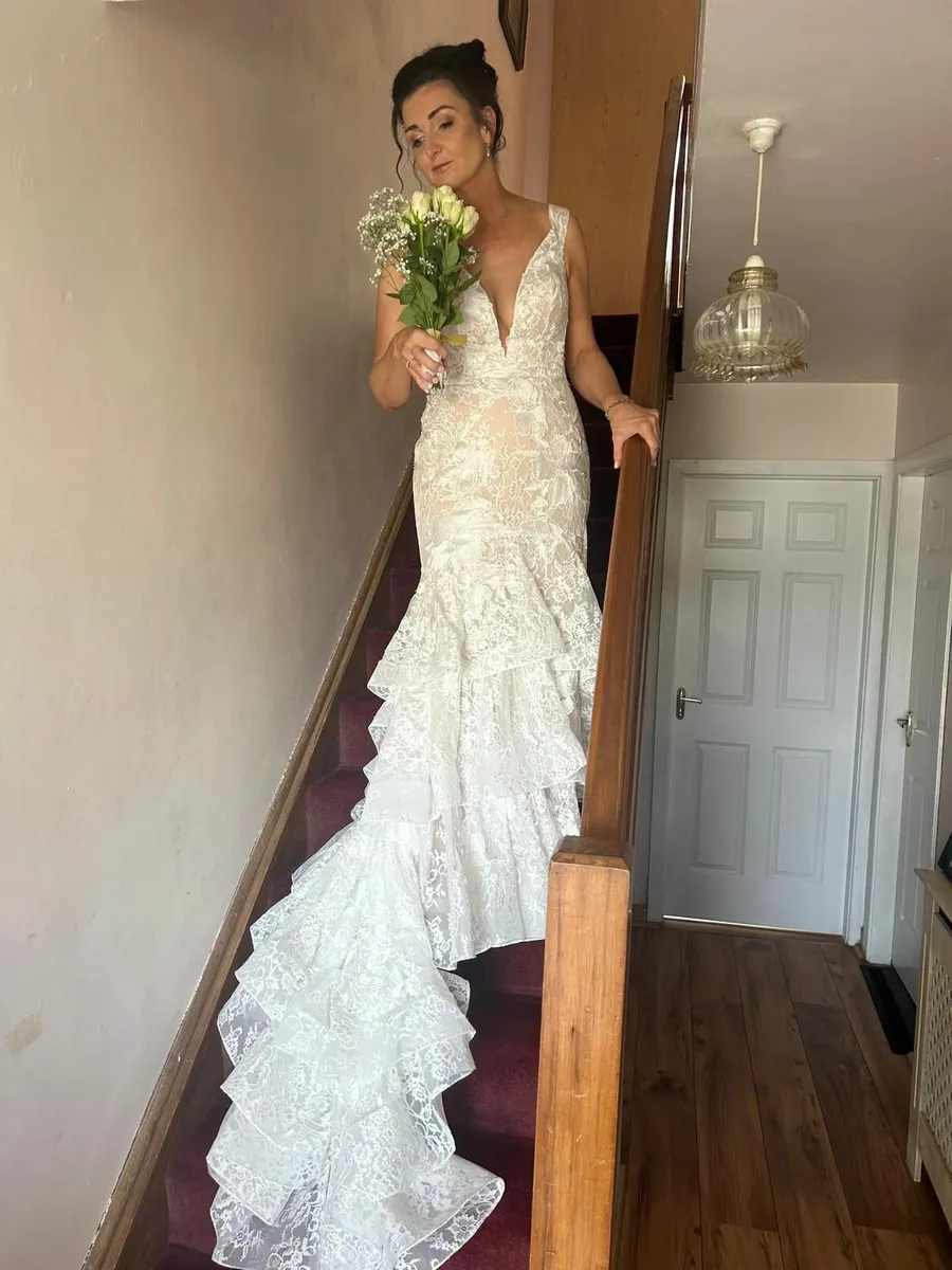 Wedding dress - Image 1