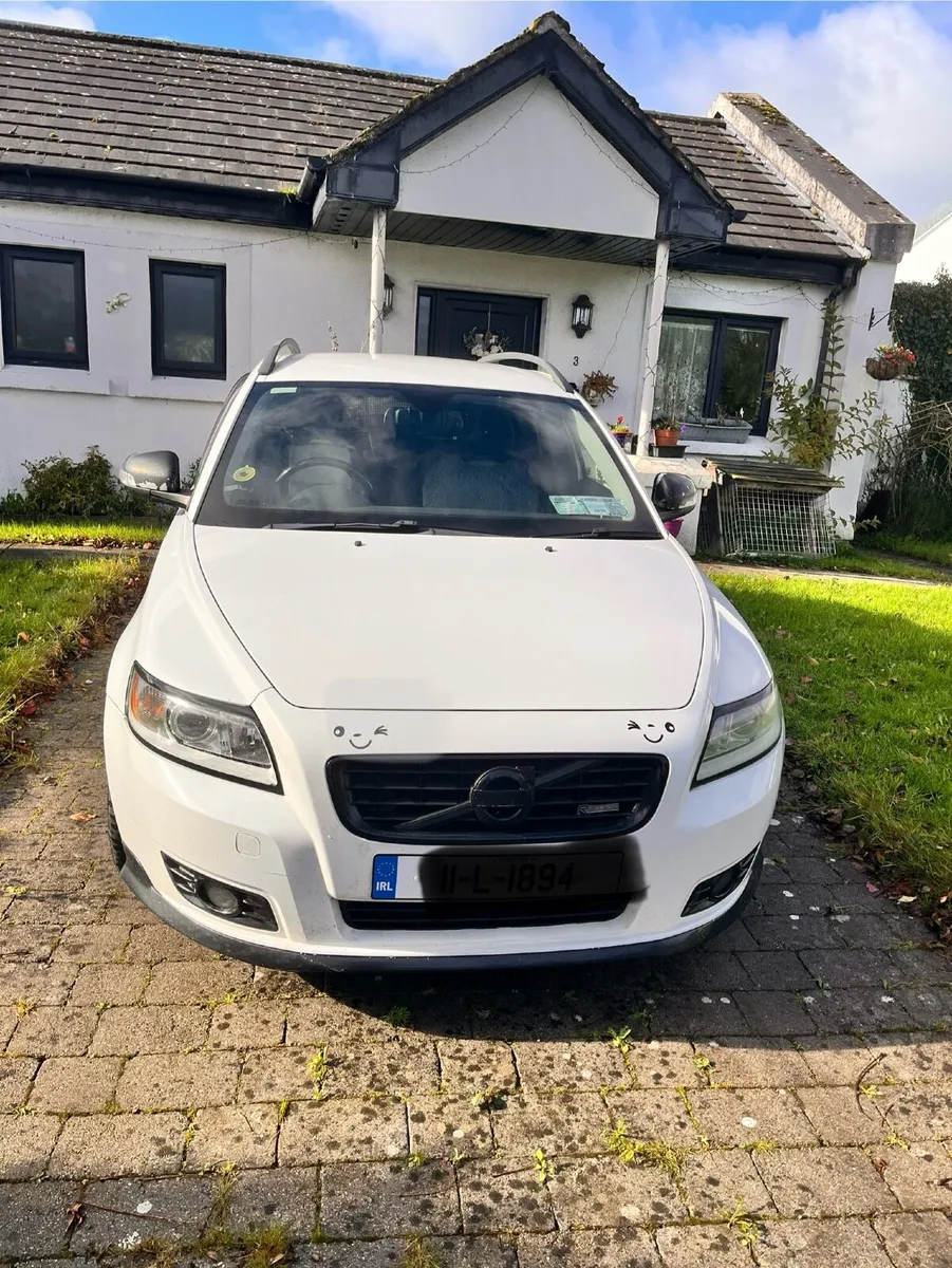 Volvo V50 2011 - Image 1