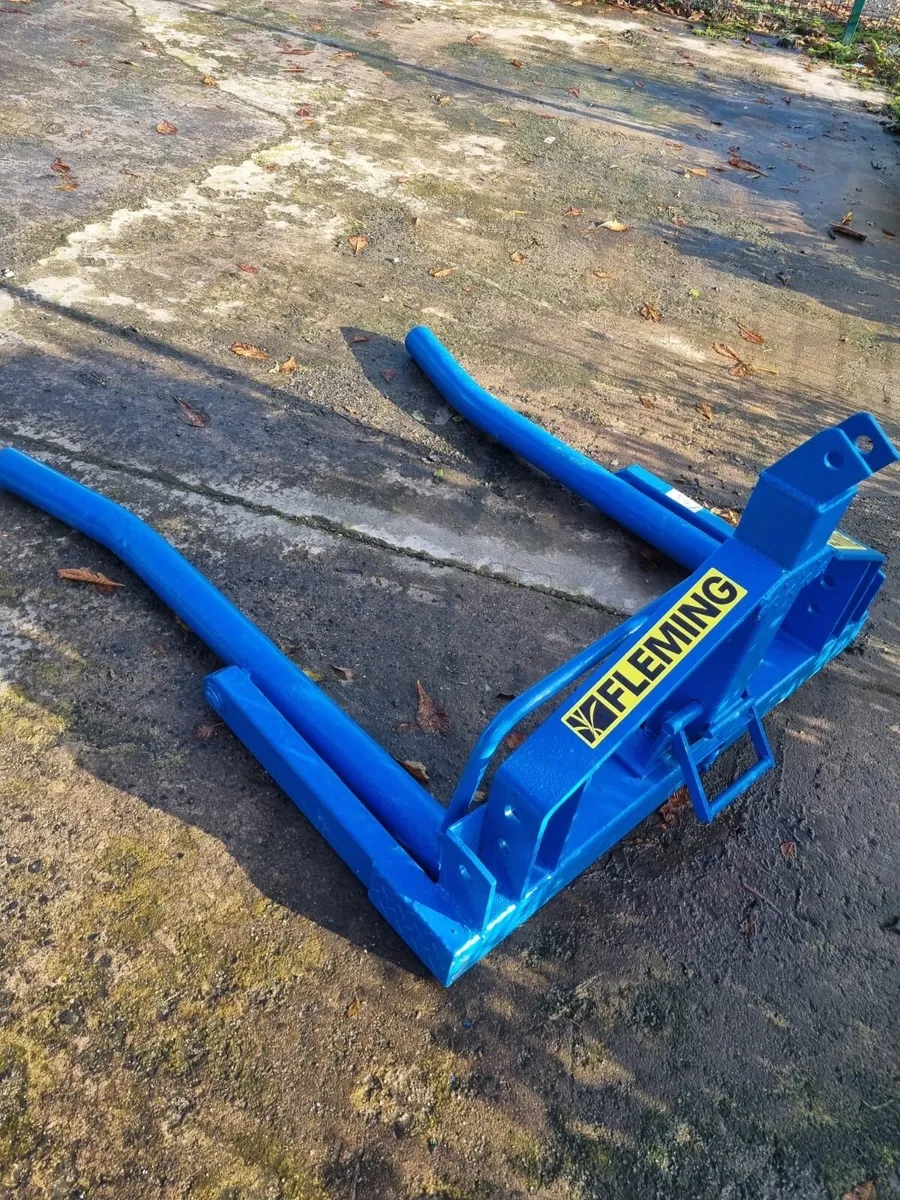 Fleming bale lifter - Image 4
