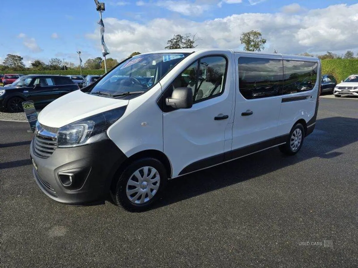 Vauxhall Vivaro 2900 Combi LWB Euro 6 - Image 2