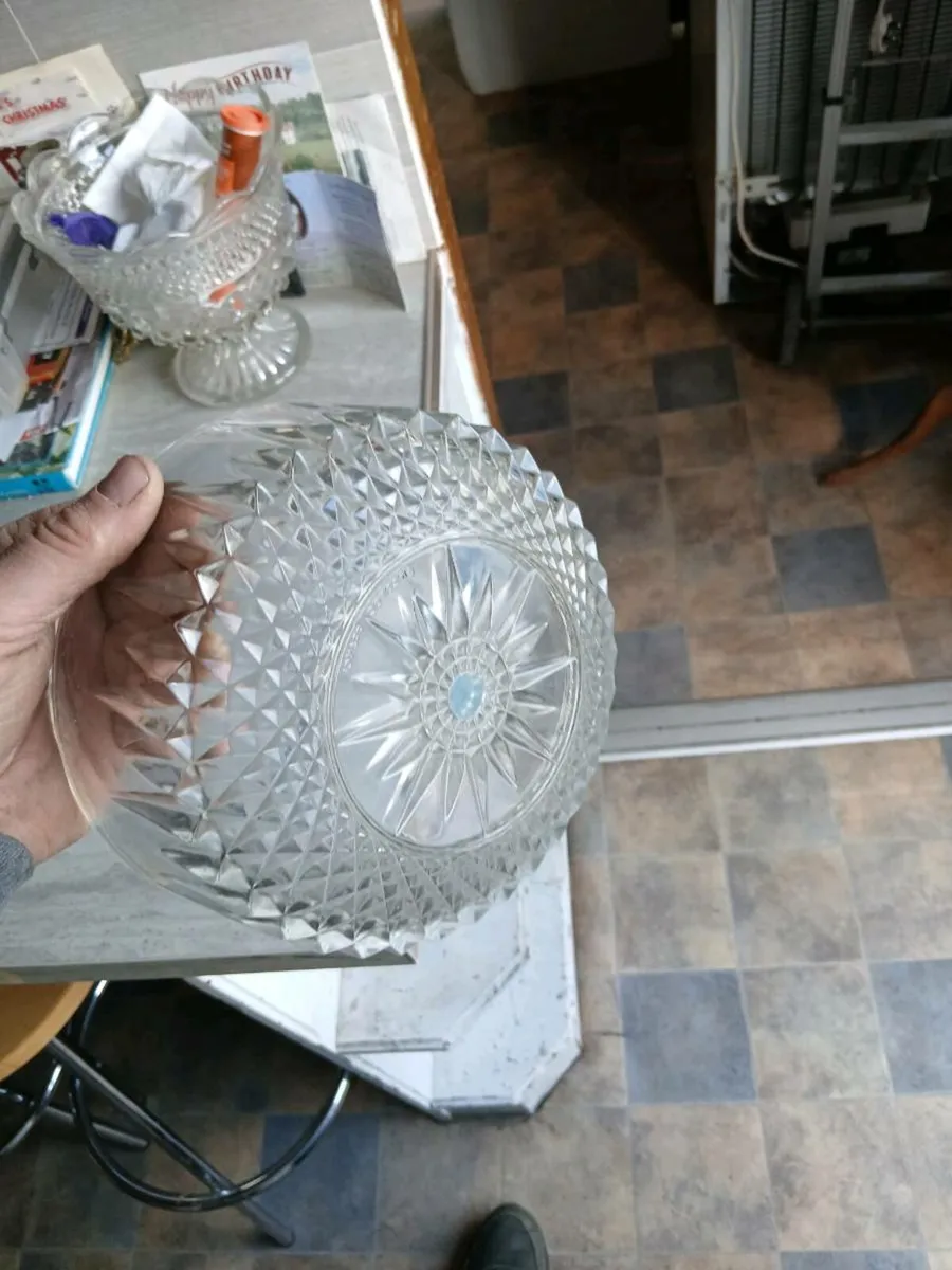 Glass bowl - Image 2