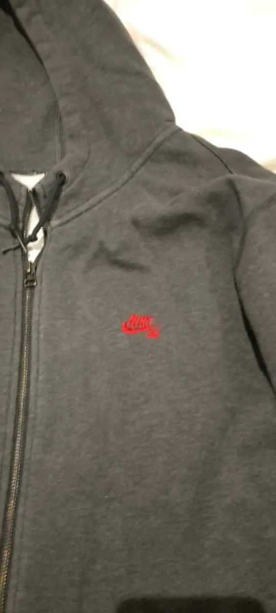 Nike SB Hoodie XXL - Image 2