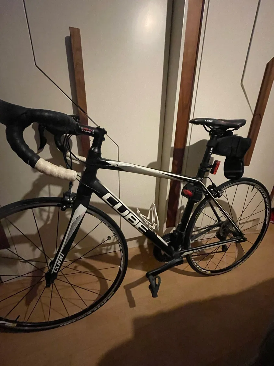 Cube Peloton & Elite Suito-T smart trainer - Image 1