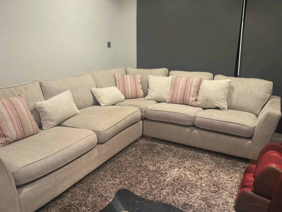 DFS fabric corner suite and Love seat - Image 2