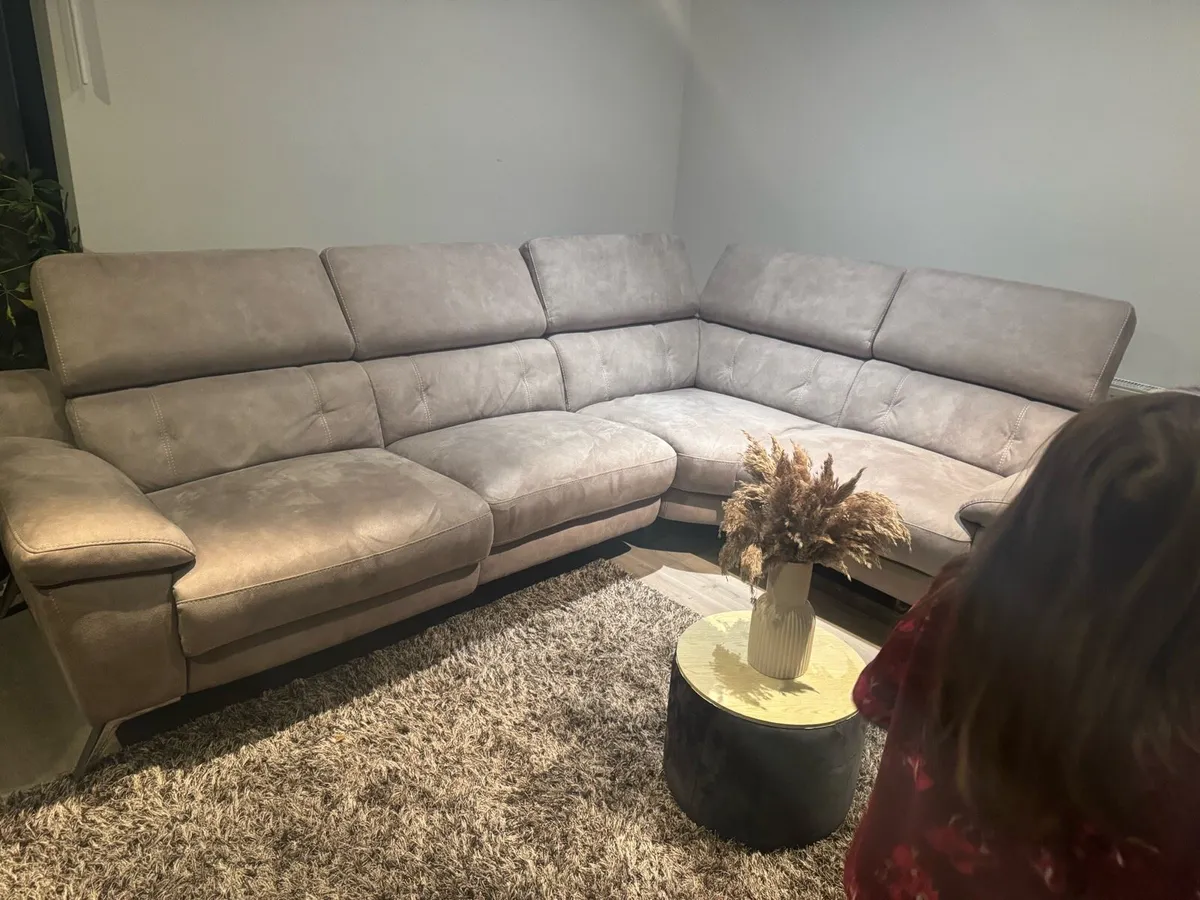 Electric TAHITI DFS corner suite - Image 2