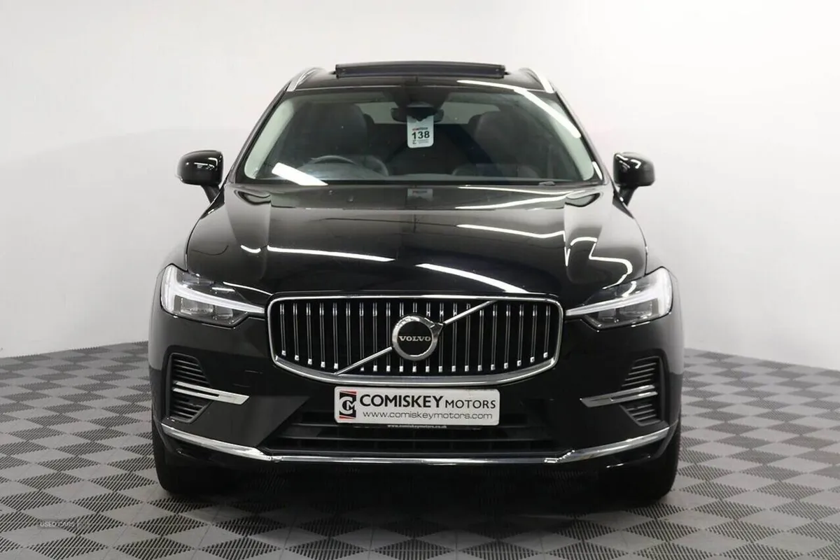 Volvo XC60 h T6 Core - Image 2
