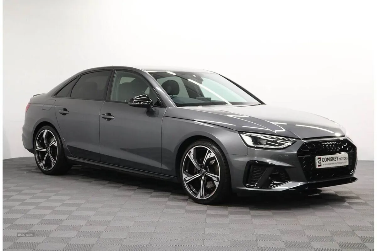 Audi A4 TDI 35 Black Edition S Tronic - Image 1