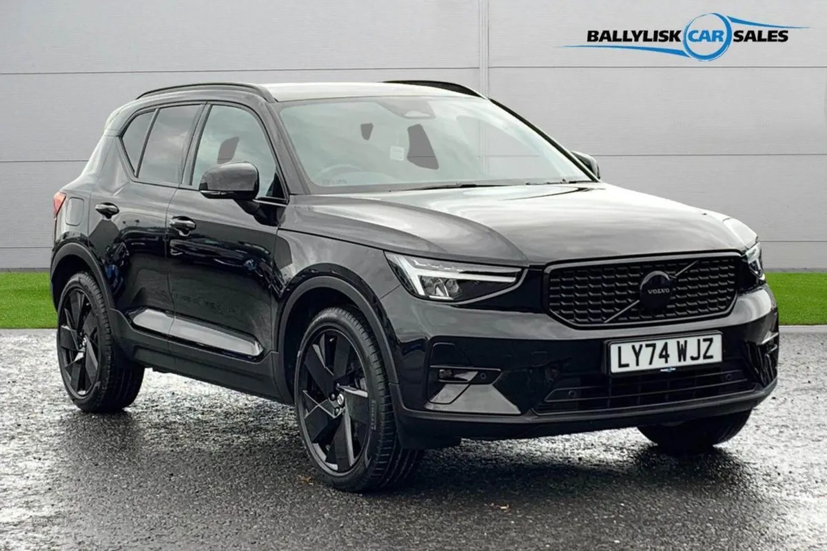 Volvo XC40 2.0 197PS B4 Mhev Plus Black Edition A - Image 1