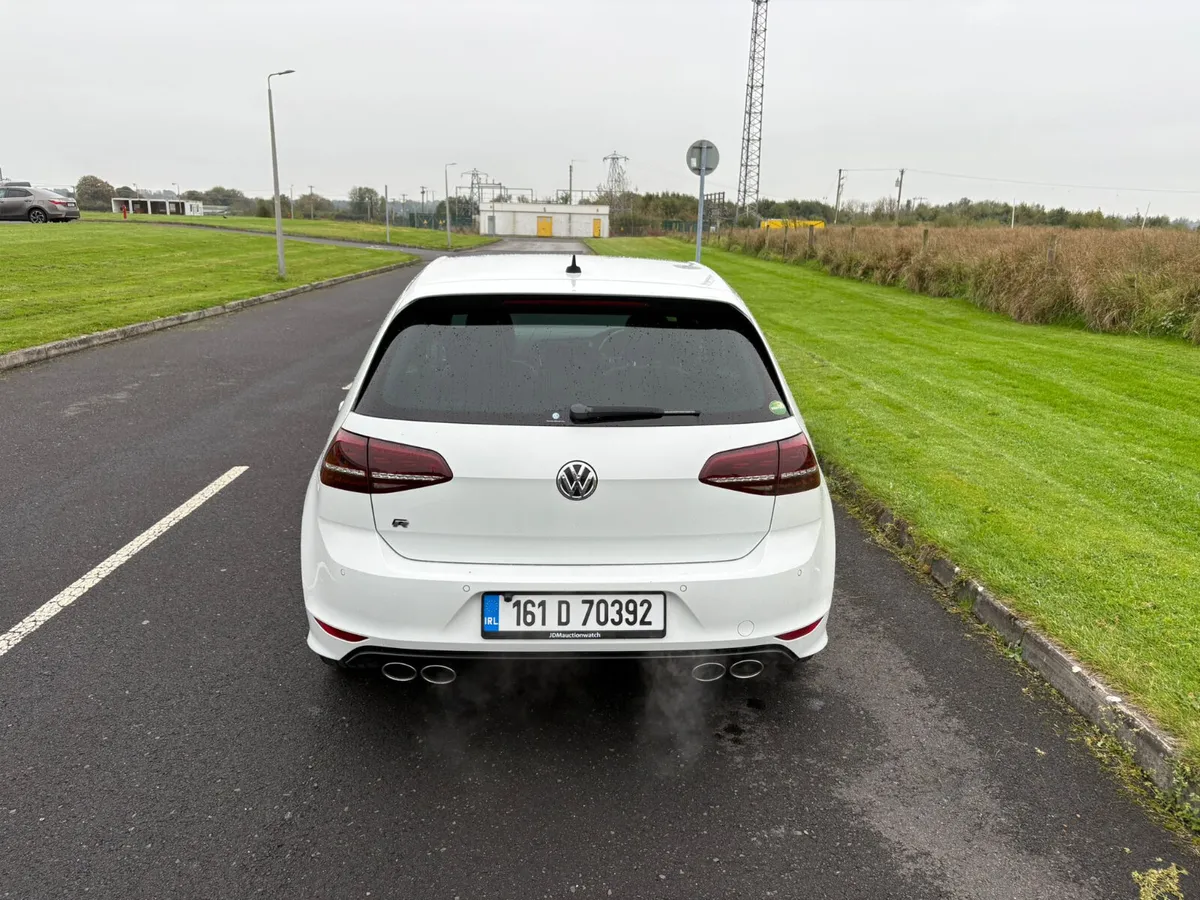 2016 Volkswagen Golf R DSG - Image 4