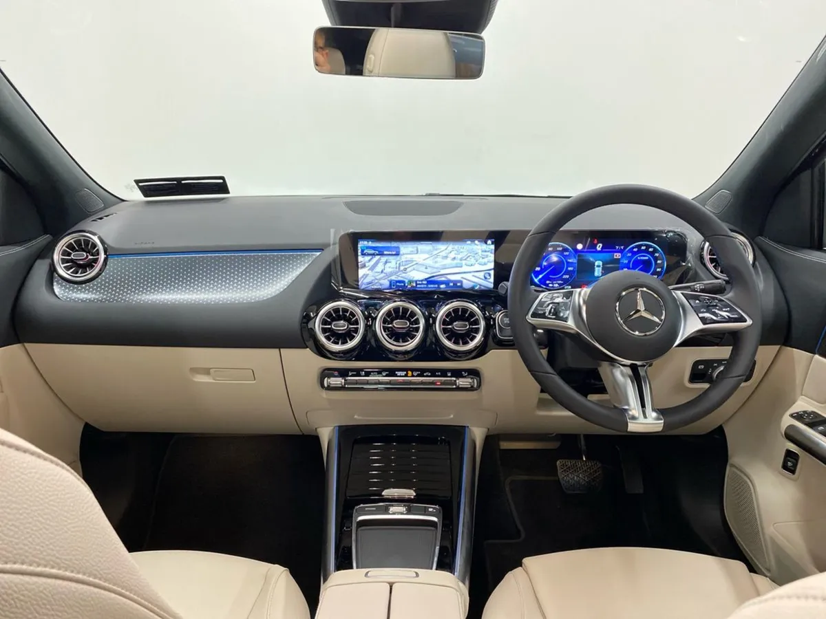 Mercedes-Benz EQA EQA 250  Progressive - Image 4