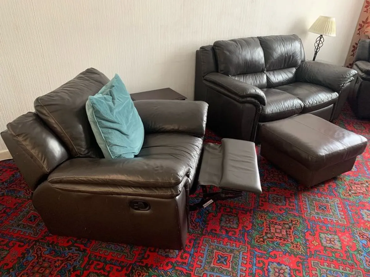 3 Piece Recliner Suite + Footstool - Image 2