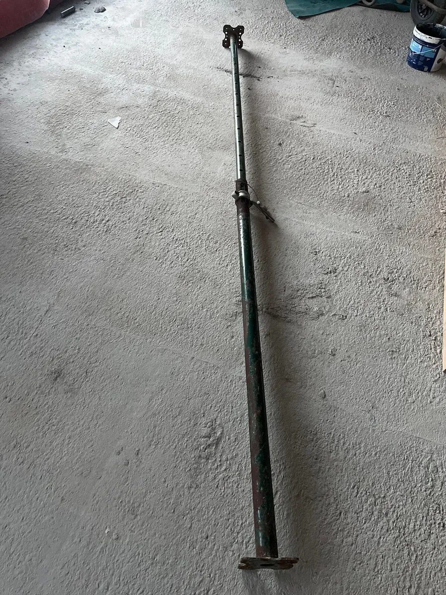 Acro props - Image 2