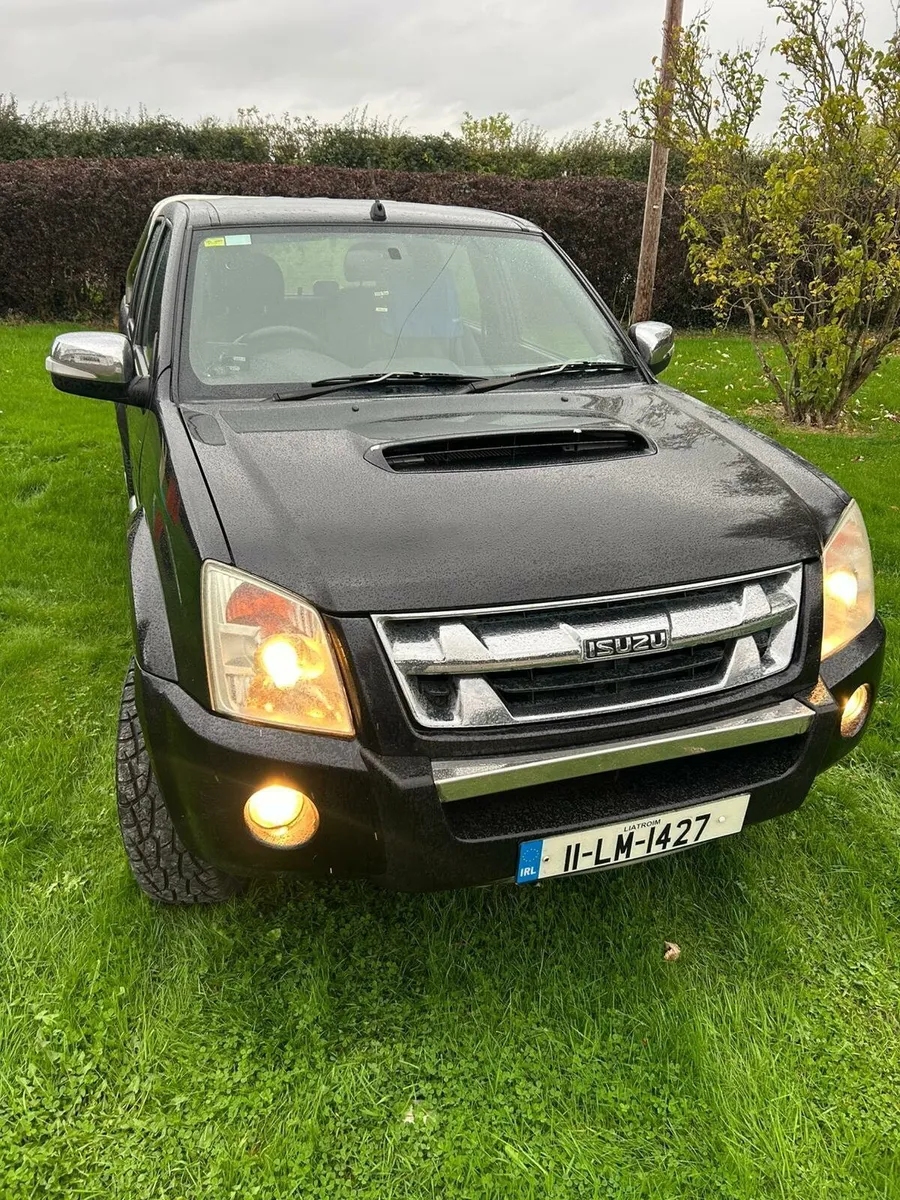 2011 Isuzu Dmax - Image 1