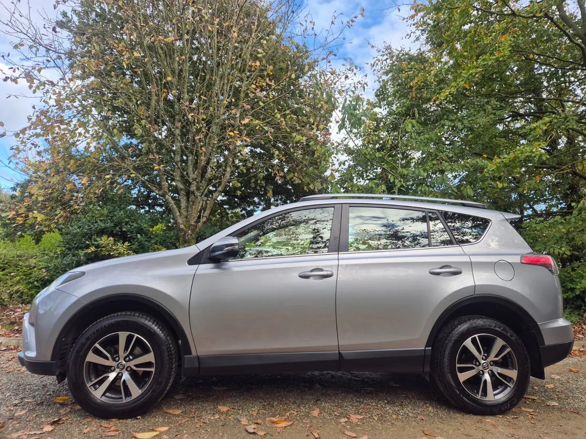 182'TOYOTA RAV-4 2.0 DIESEL - Image 2