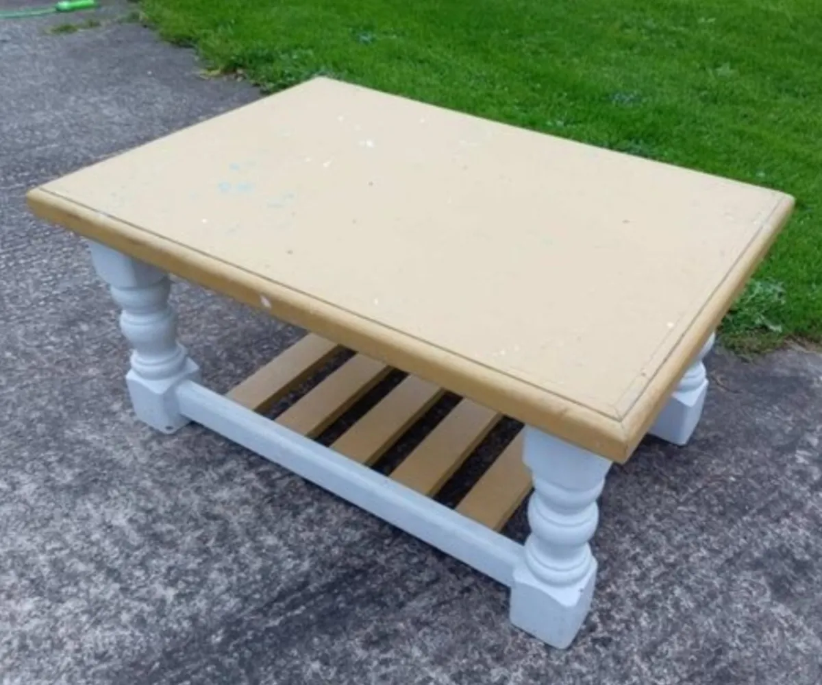Solid wood coffee table - Image 3