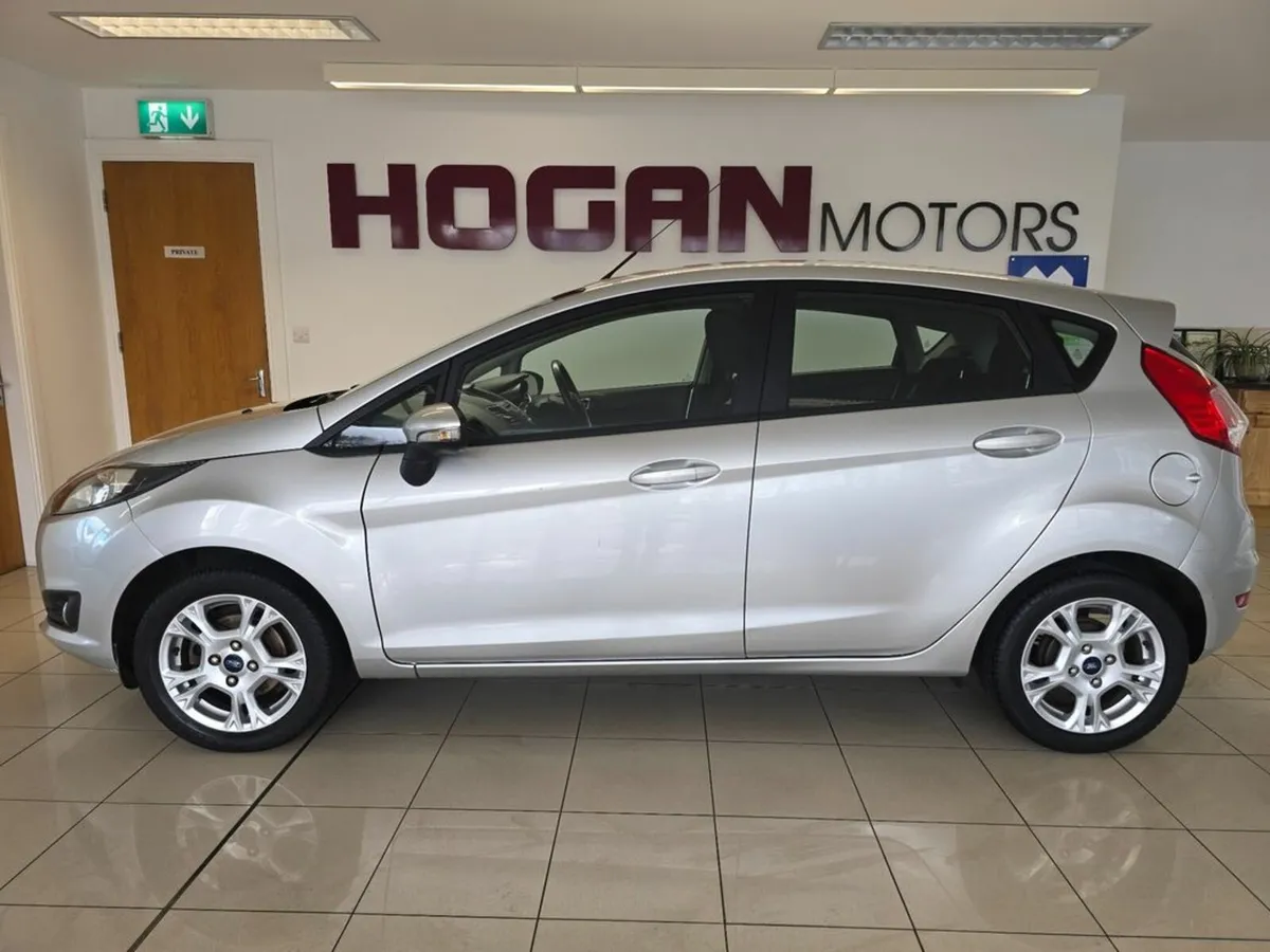 Ford Fiesta Zetec 1.25 5DR H/B * New Model * - Image 4