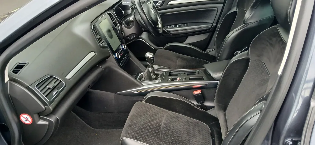 Renault megane sport tourer dynamique 2018 - Image 3