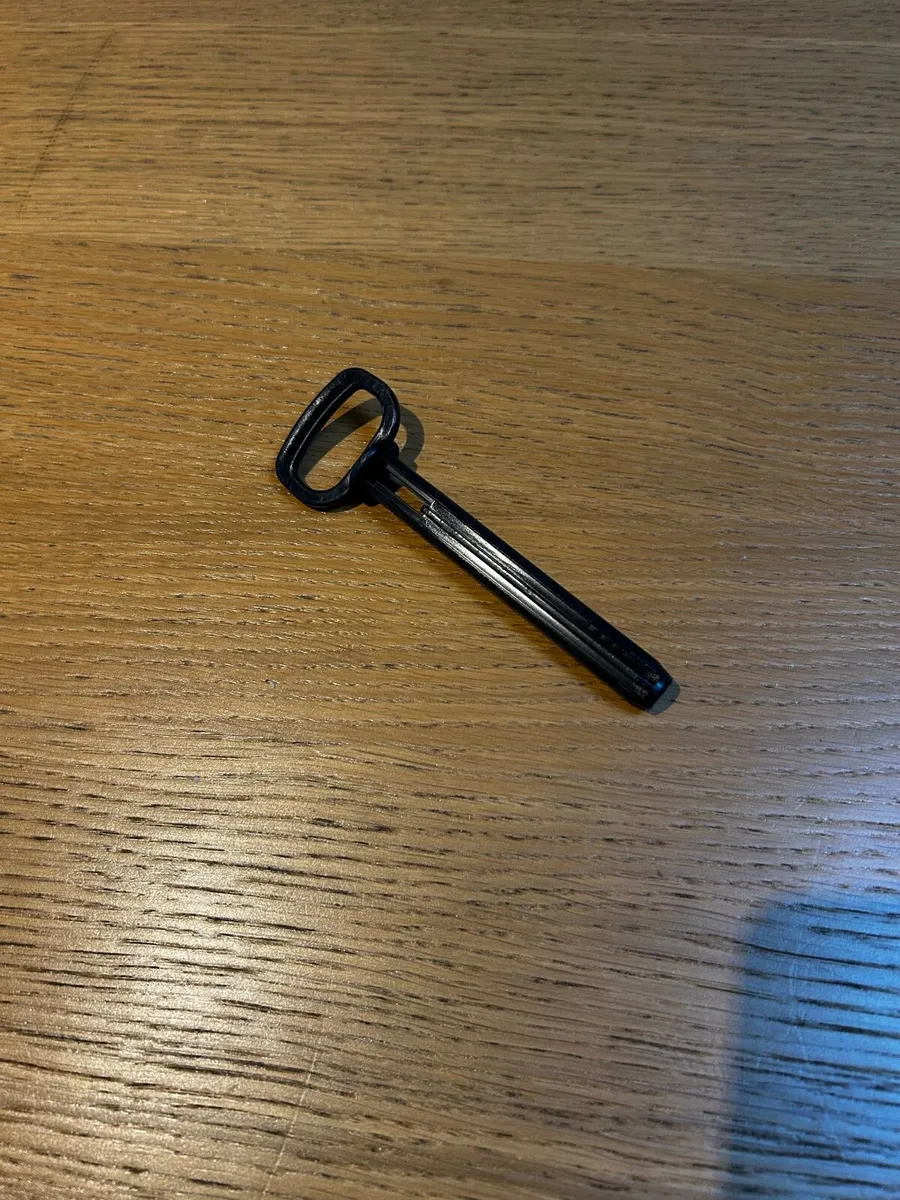 Rolly toys hitch pin - Image 1