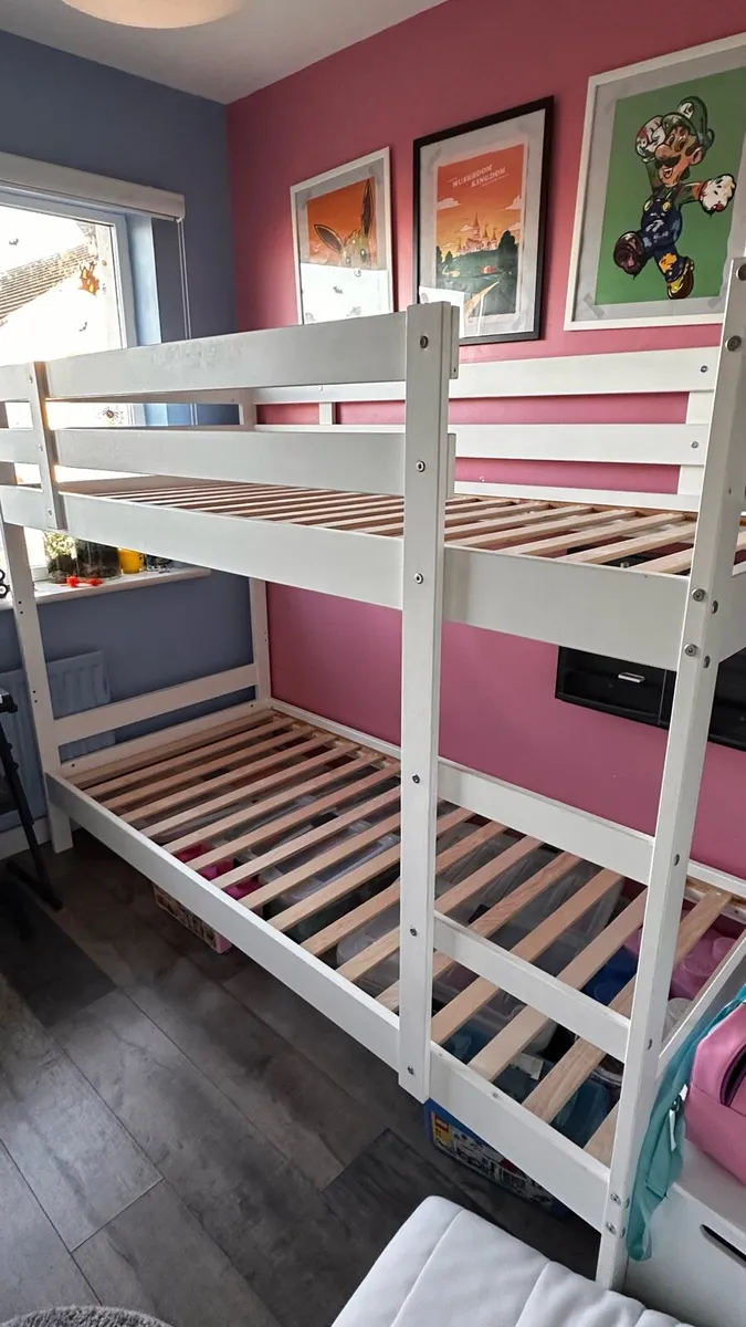 Bunk bed - Image 1