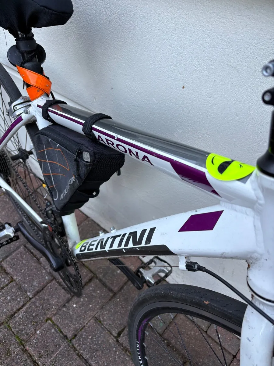 Bentini Arona Road Bike - Excellent Condition! - Image 4