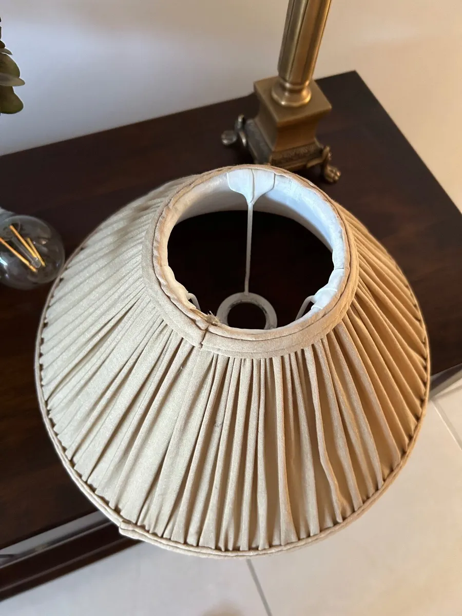 Two Lamps for sale immaculate condition worth 450 - Image 2