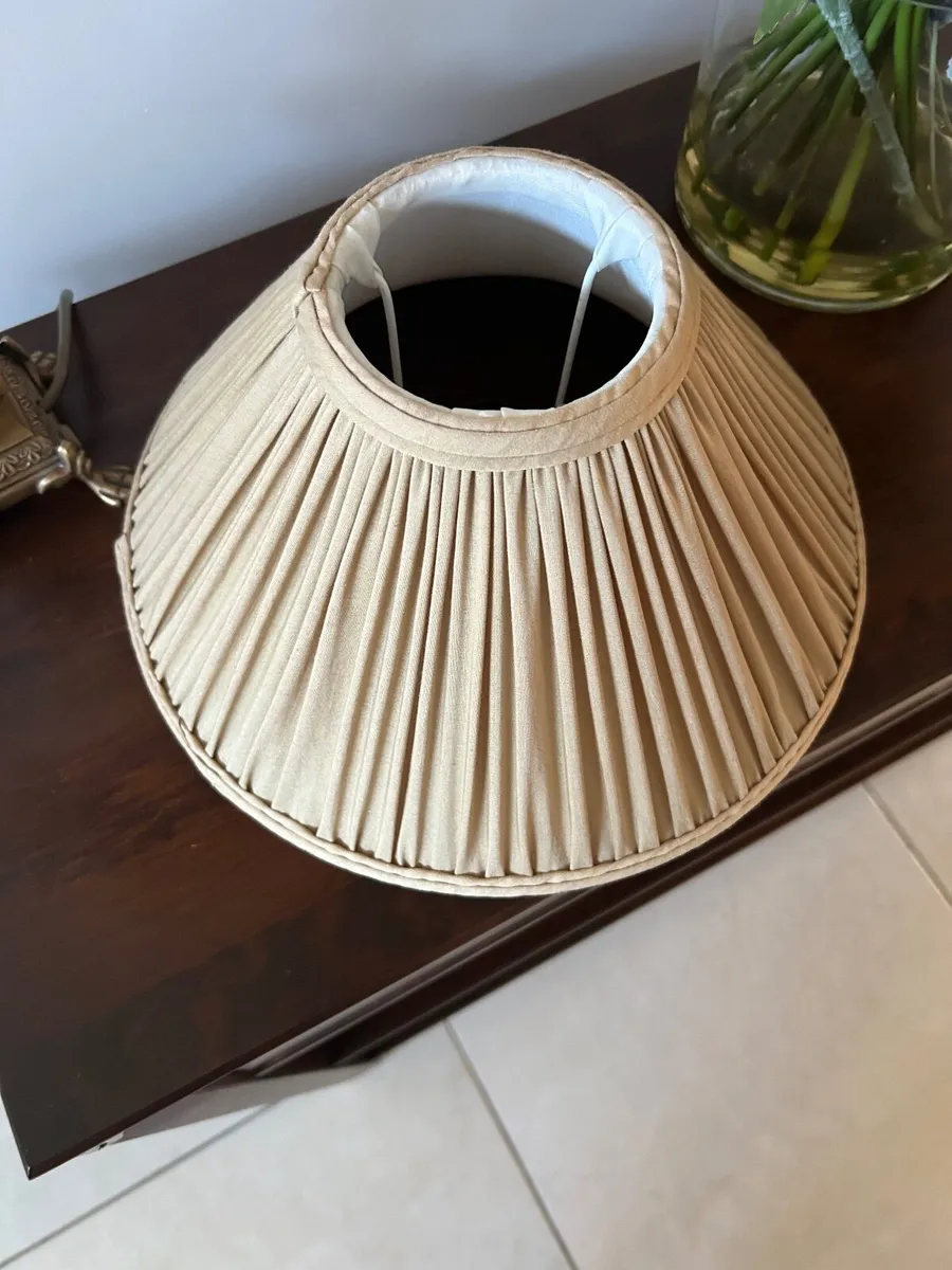 Two Lamps for sale immaculate condition worth 450 - Image 3