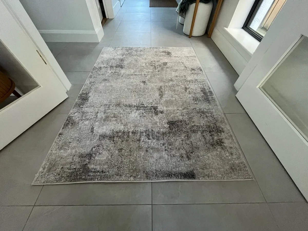 Grey Rug - Image 2