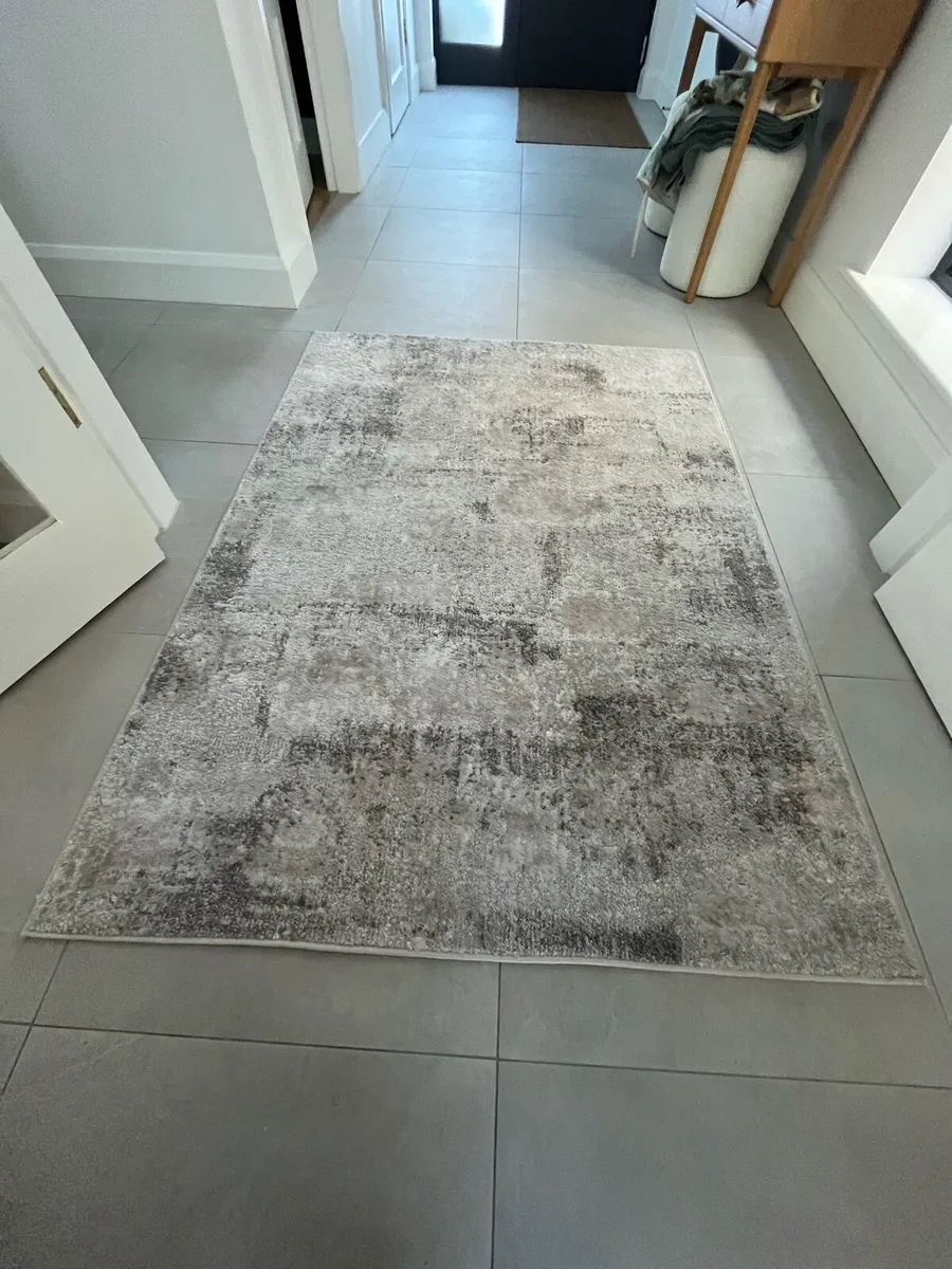 Grey Rug - Image 3