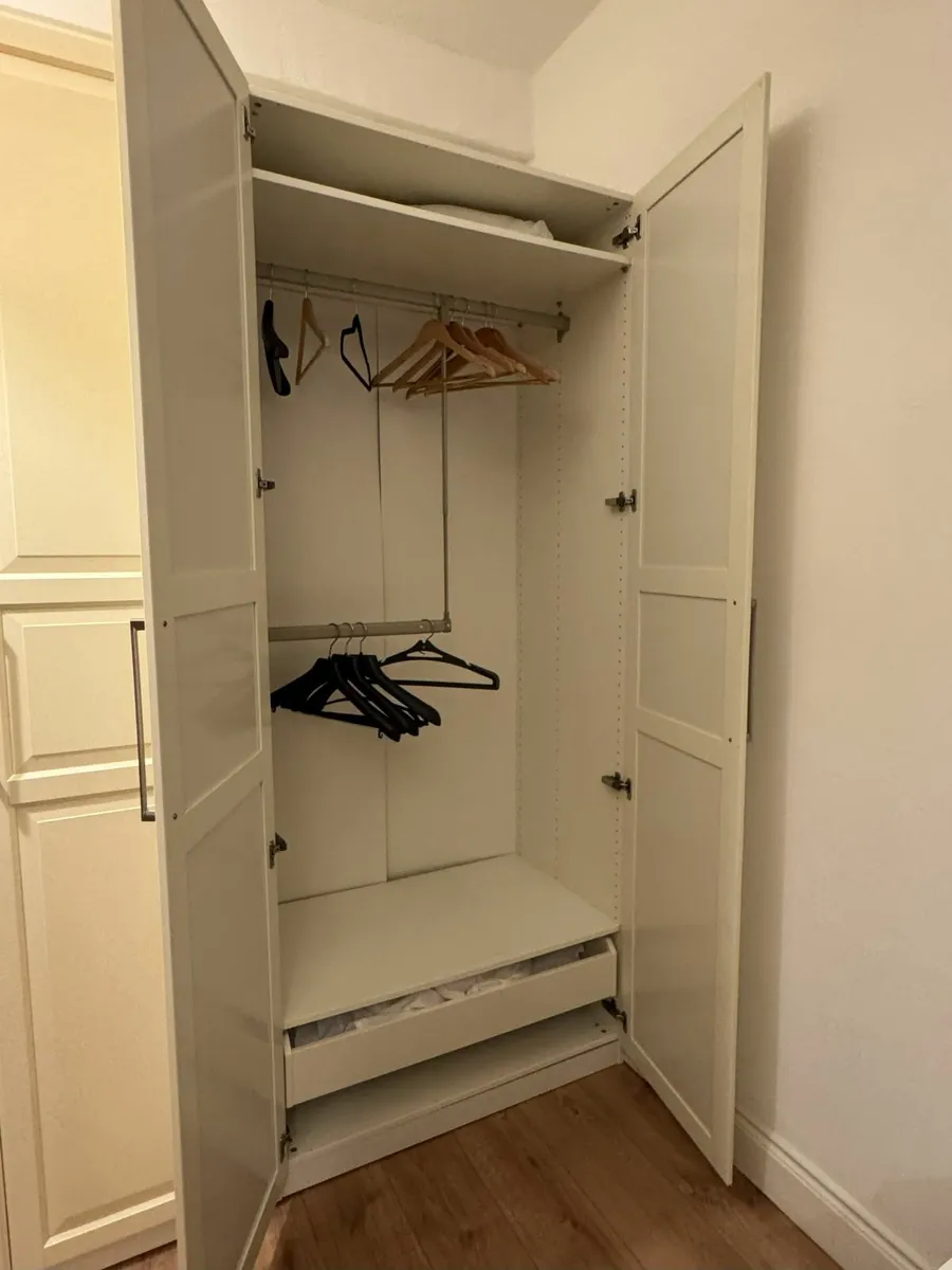 wardrobes - Image 3
