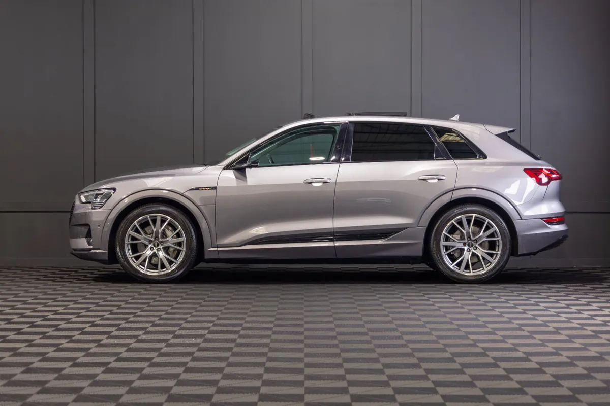 2020 Audi e-tron 55E Launch Edition Quattro - Image 3