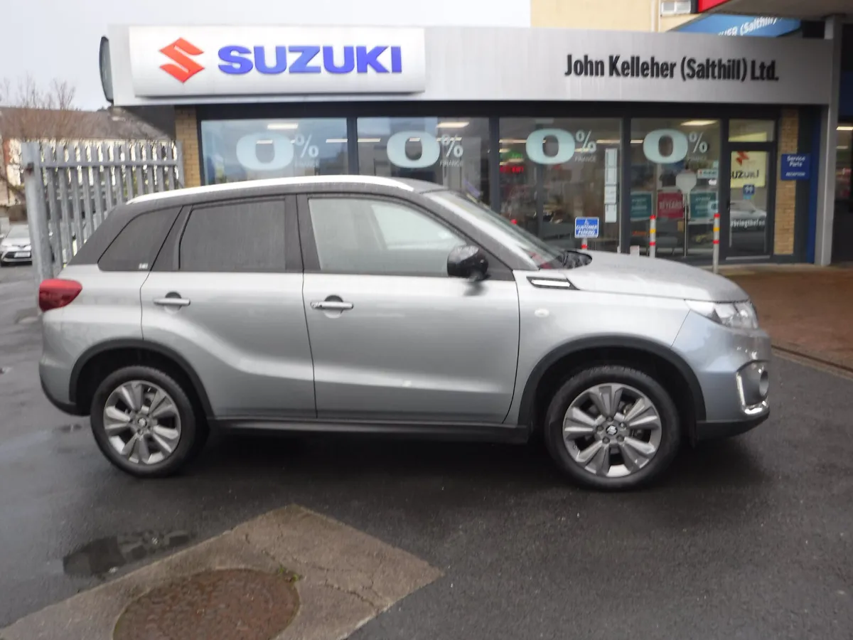 Suzuki Vitara Hybrid Automatic - Image 2