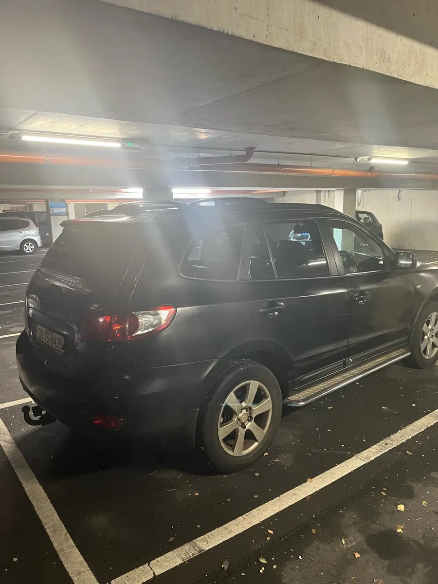 Car - Image 2