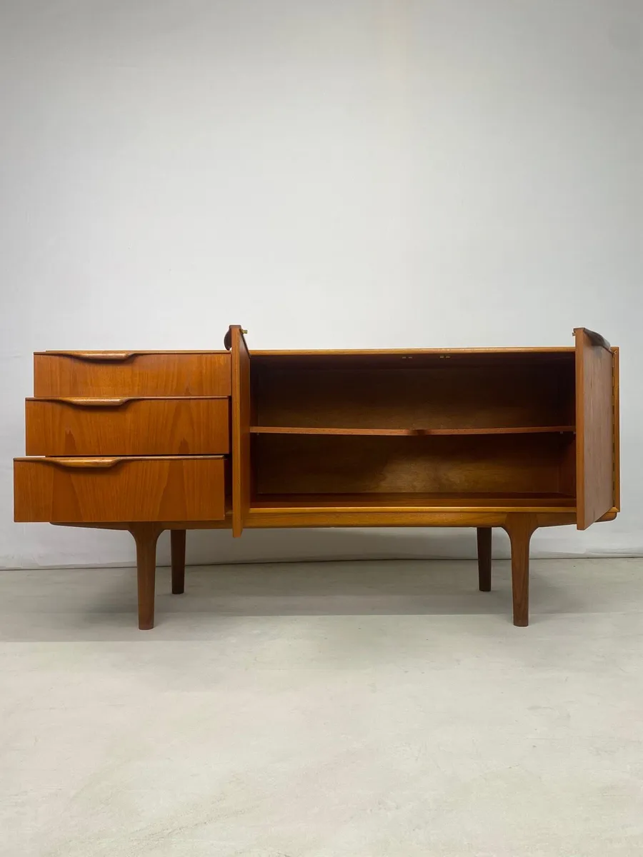 Vintage Mid Century McIntosh “Moy” Sideboard - Image 4