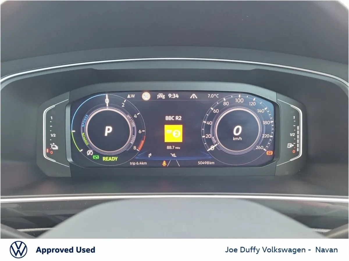 Volkswagen Tiguan R-line 1.4tsi Phev 245HP Auto - Image 3
