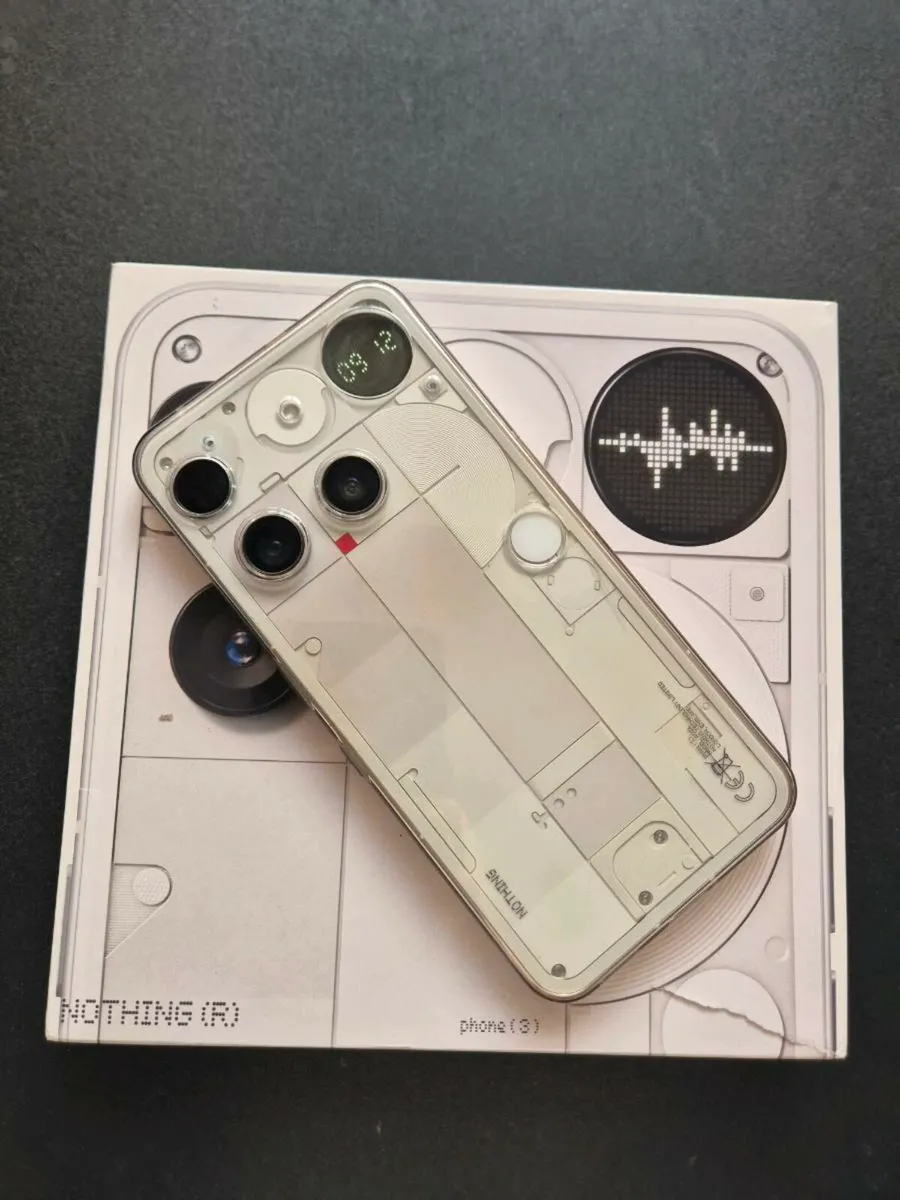 Nothing phone 3 - Image 1