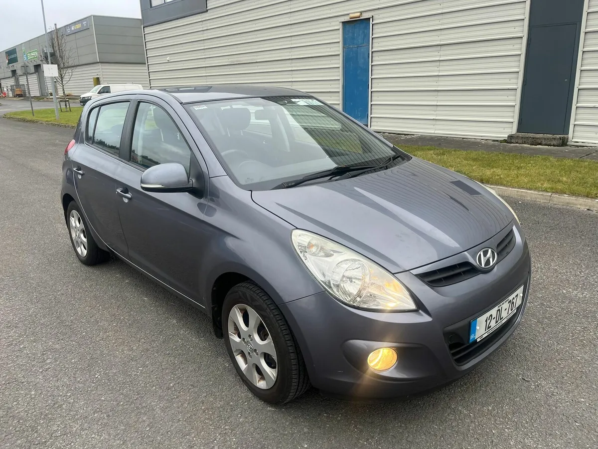 12 Hyundai i20 1.2 petrol taxed and nctd - Image 2