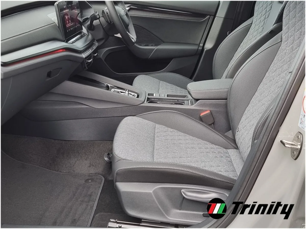 Skoda Octavia Order Your 261 Sportline 2.0 TDI 15 - Image 4