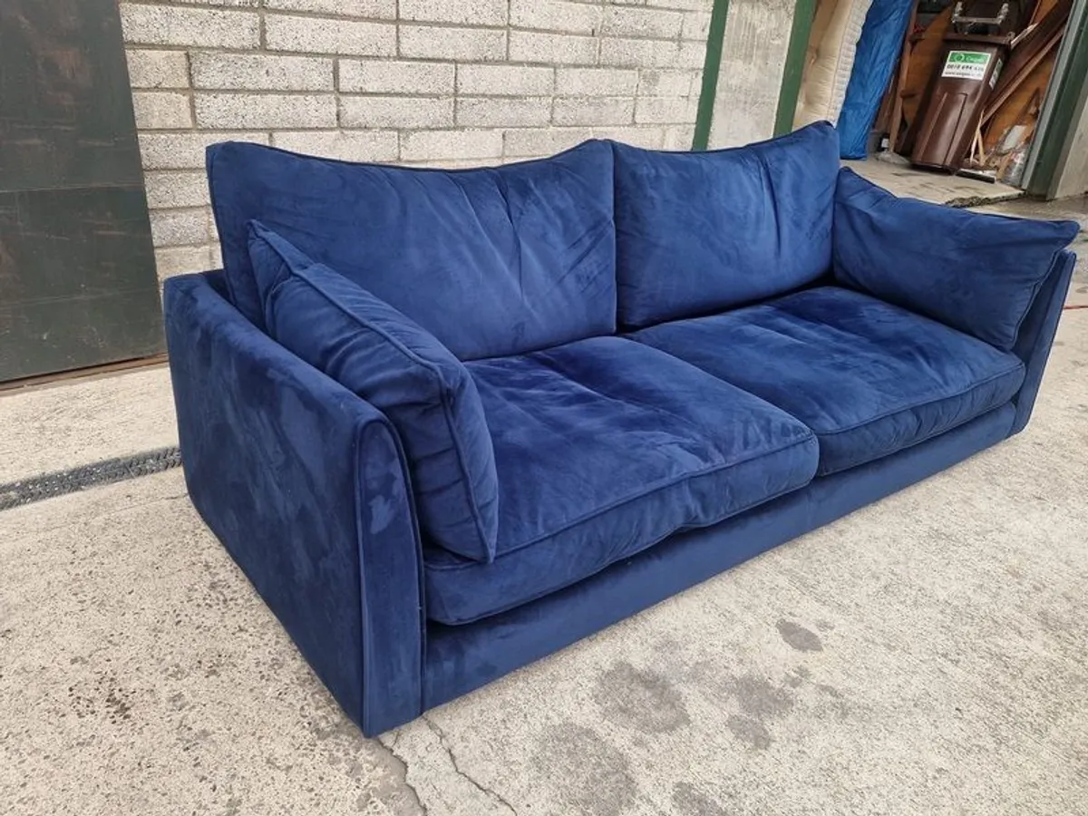 Sofa - Image 4