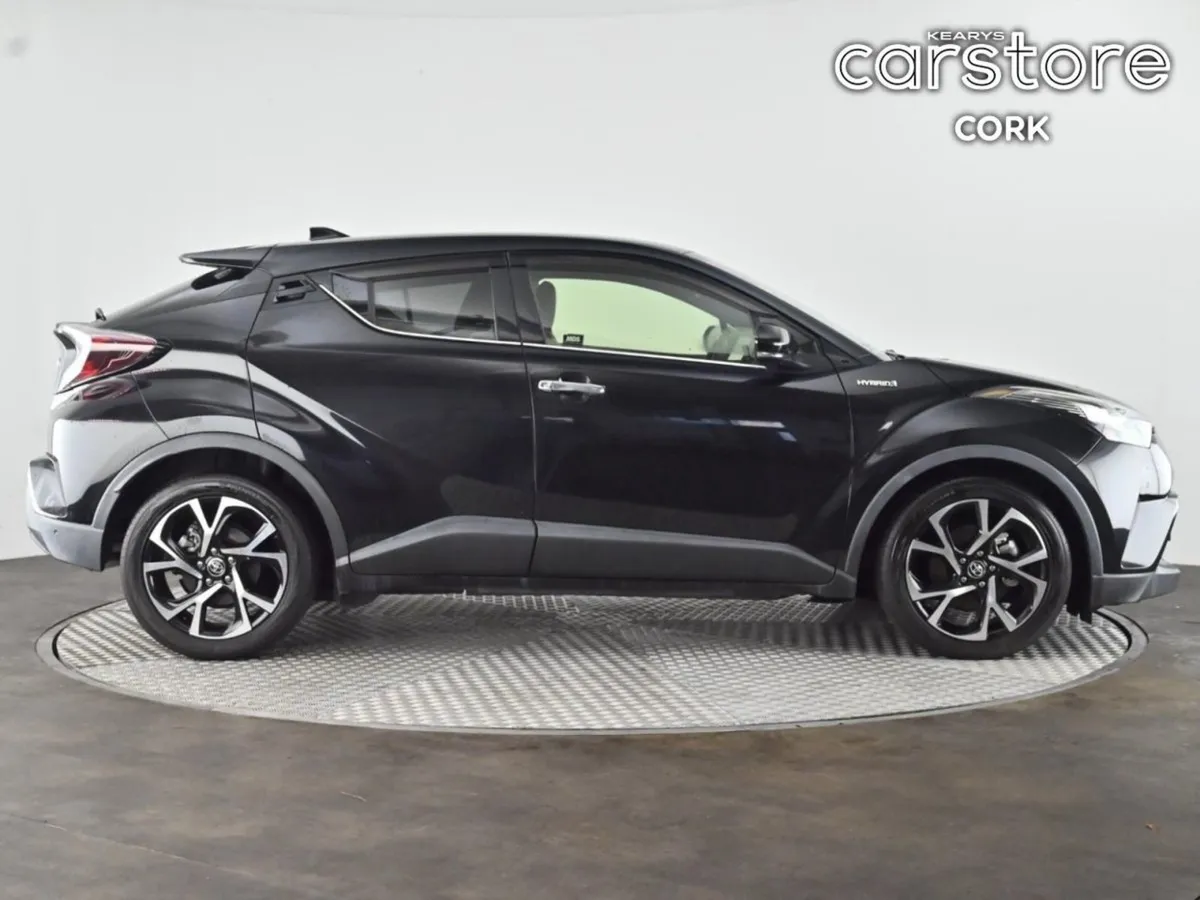 Toyota C-HR 1.8 Hybrid Auto - Image 2