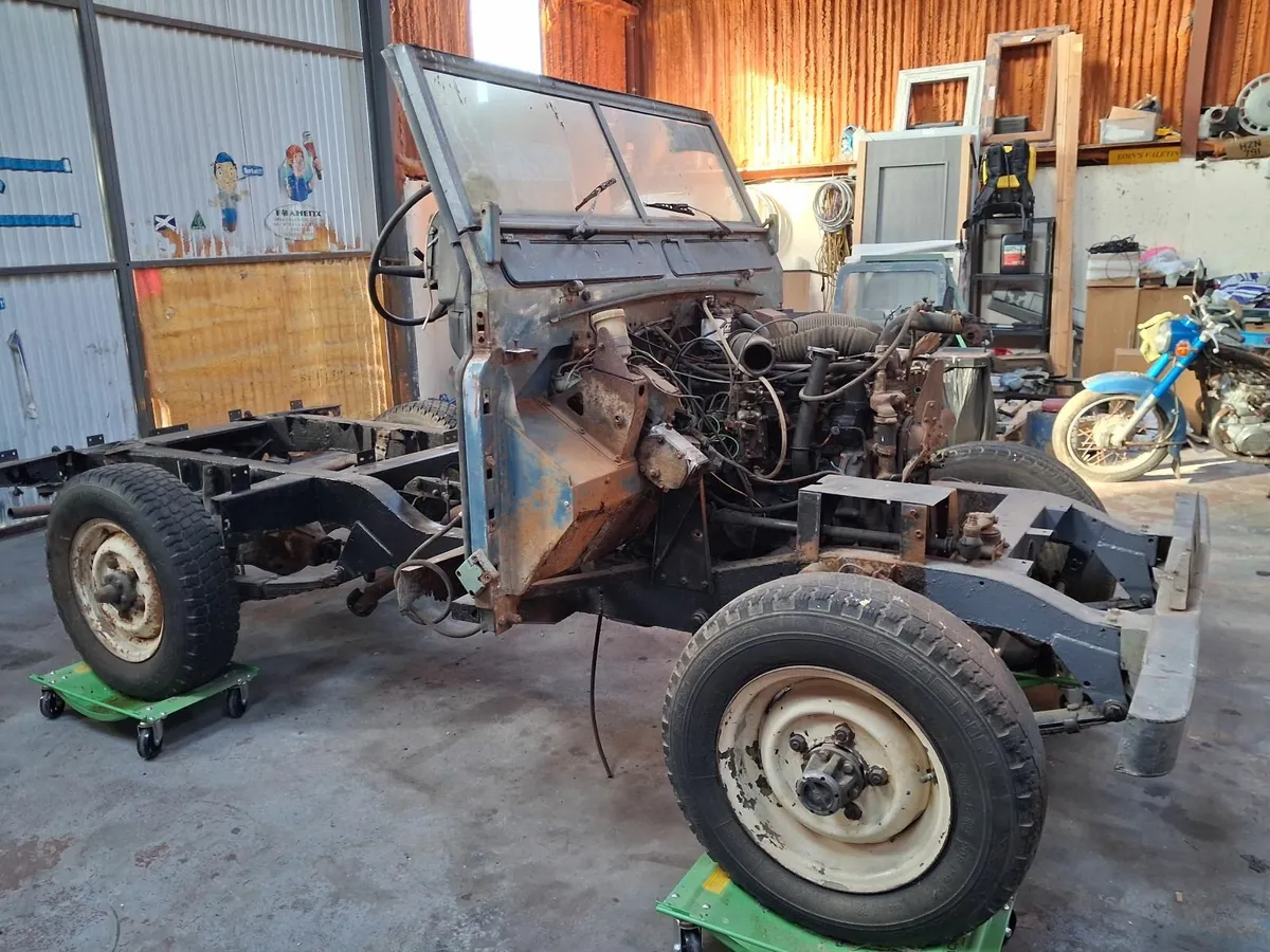Land Rover Series 3 - Image 1