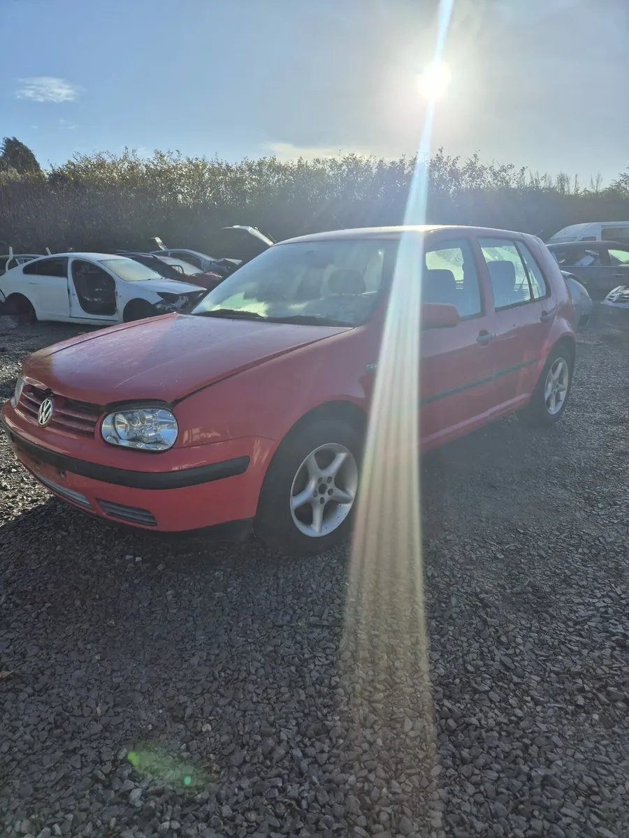 Volkswagen Golf - Breaking only - Image 3