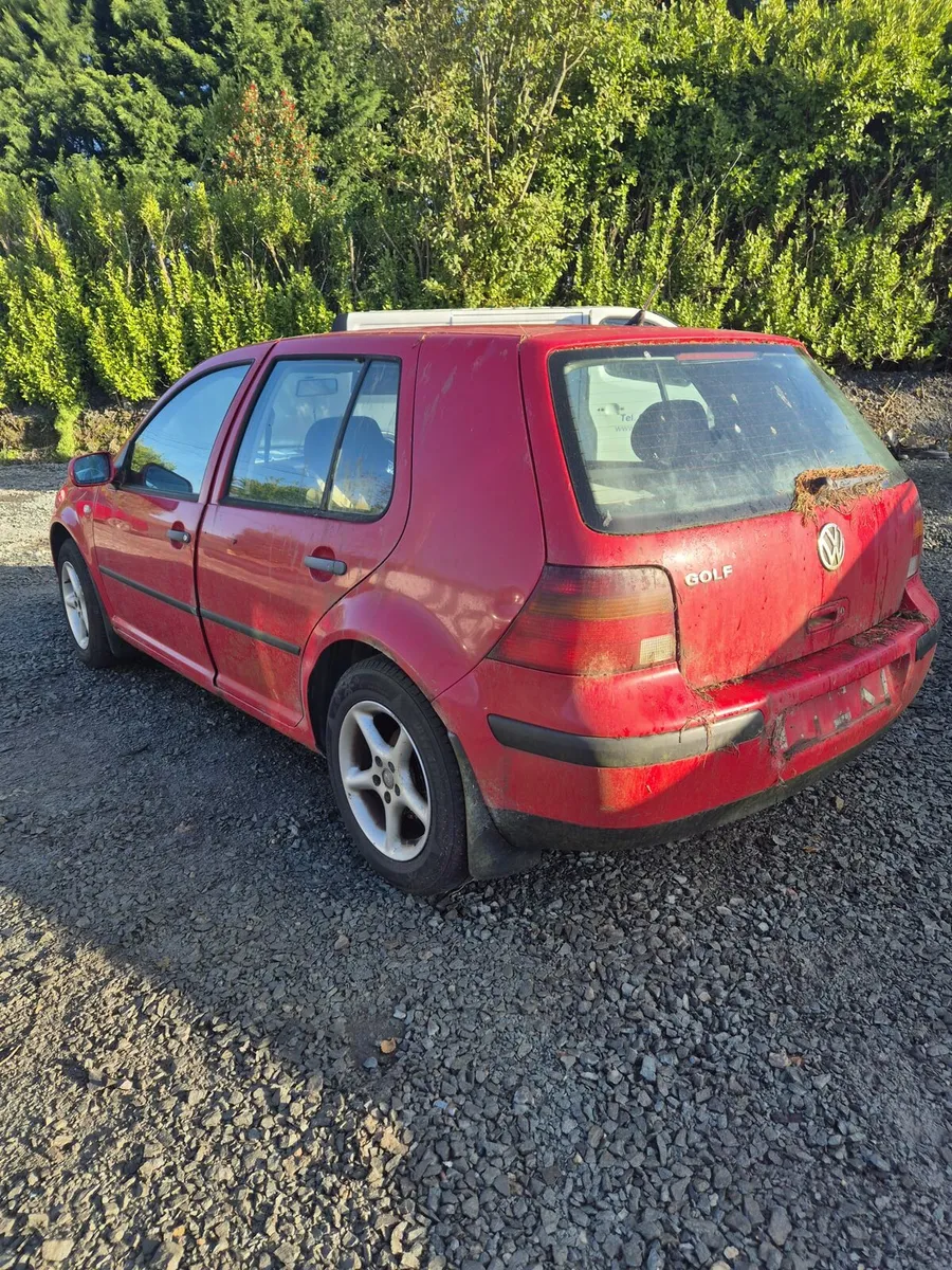 Volkswagen Golf - Breaking only - Image 4