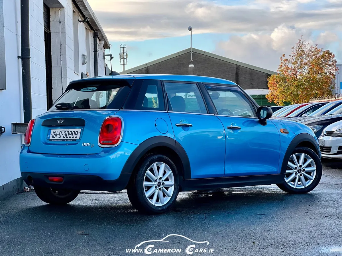 MINI COOPER ONE SKY EDITION DIESEL MANUAL GEAR - Image 3