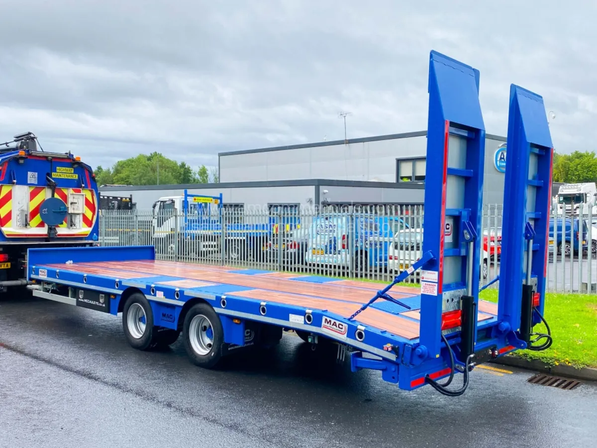 2025 MCCAULEY TANDEM AXLE DRAWBAR LOADER - Image 3