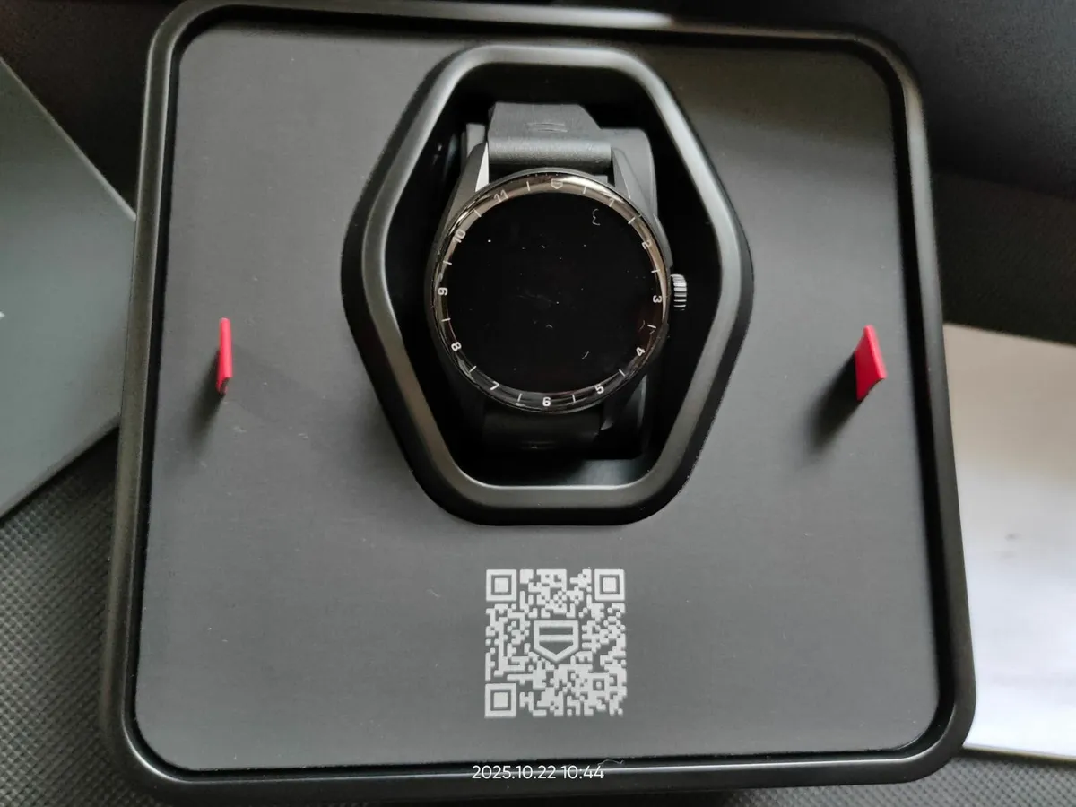 TAG Heuer Connected Watch - Image 2