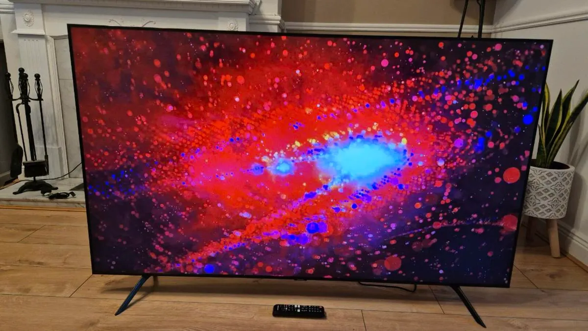 65-inch Samsung 4K UltraHD Smart TV - Image 3